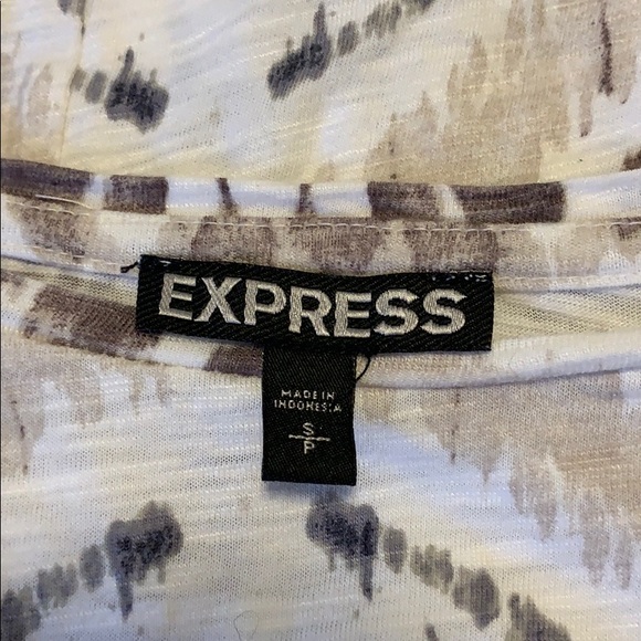 Express Tops - Picture 4 of 8